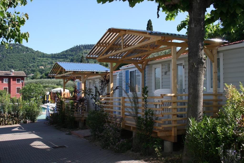 Camping Serenella Bardolino Exterior photo